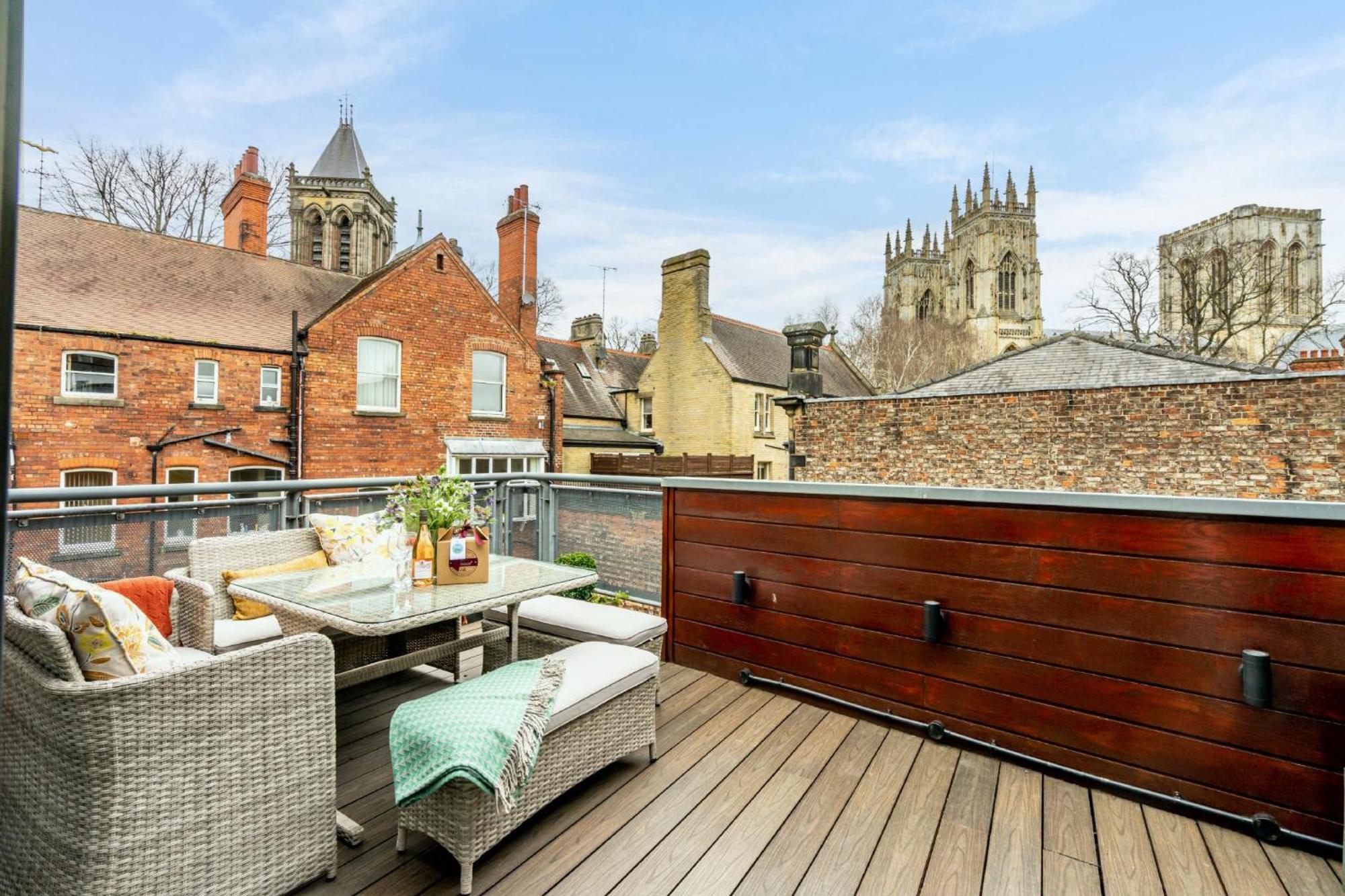 Blake Mews York Luaran gambar